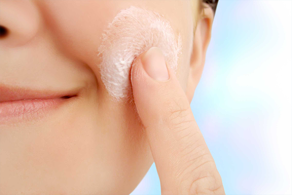 Tone up and moisturize